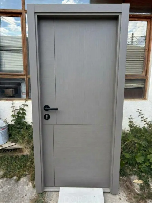 Füme Fırçalı bölmeli kapı, sevkiyat öncesi